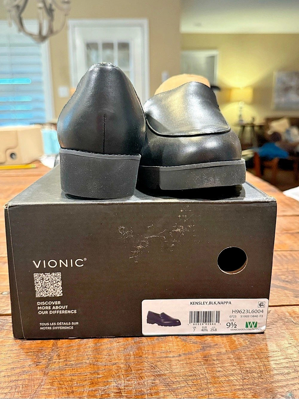 Vionic Kensley Loafer Black Slip-Ons US 9.5 W